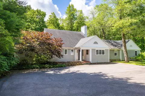 101 Tallmadge Ln, Litchfield, CT 06759