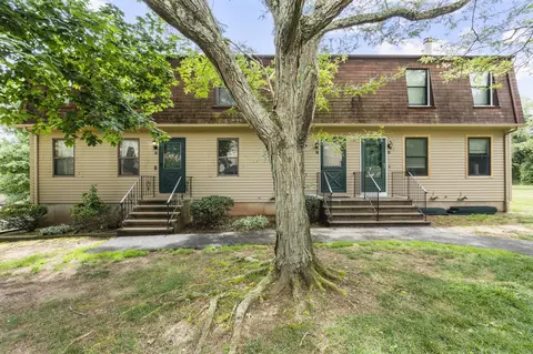 11 Bay Path Way #11, Branford, CT 06405