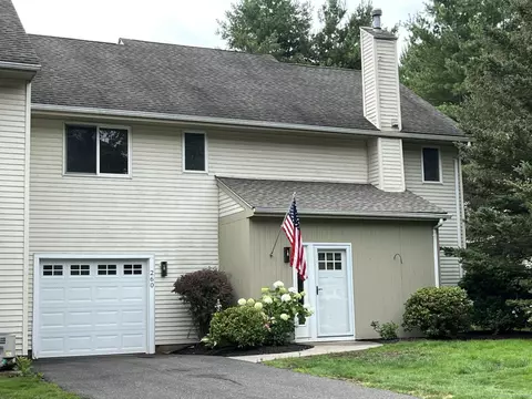 260 Alewife Ln #260, Suffield, CT 06078