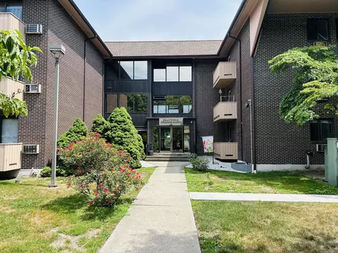 40 California St #A17, Stratford, CT 06615