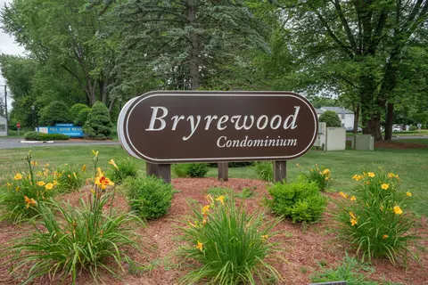 506 Twin Circle Dr #506, South Windsor, CT 06074