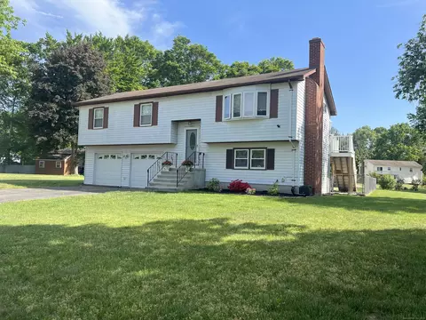 35 Depauw Cir, East Hartford, CT 06108