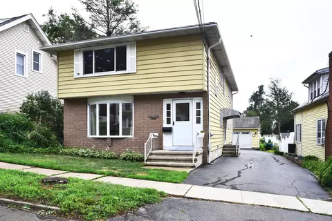 46 Millis St, Hamden, CT 06514