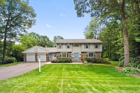 68 Autumn Dr, South Windsor, CT 06074