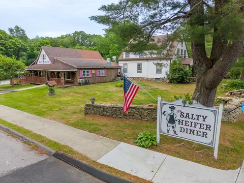 678 Colonel Ledyard Hwy, Ledyard, CT 06339