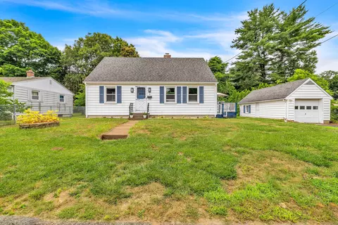 3 Sylvian St, Norwich, CT 06360