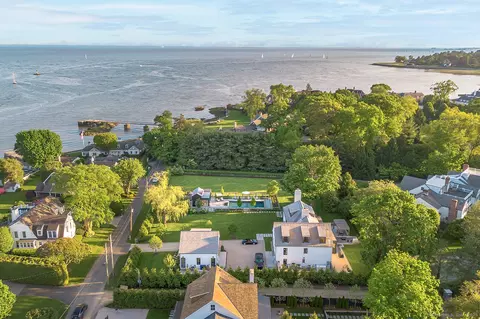 260 Willow St, Southport, CT 06890