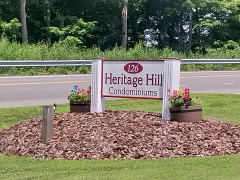 126 Sherman Hill Rd #C7, Woodbury, CT 06798