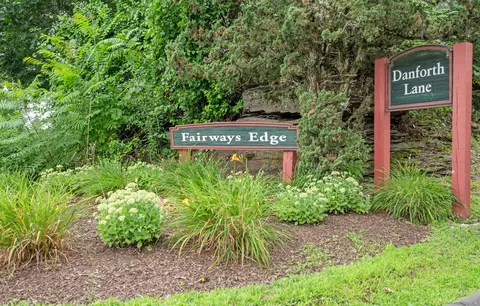 11 Danforth Ln #11, Rocky Hill, CT 06067