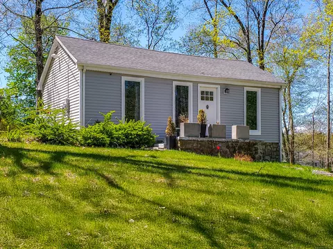 9 Roseton Rd, New Fairfield, CT 06812