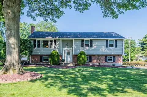 319 Audubon Ave, Newington, CT 06111