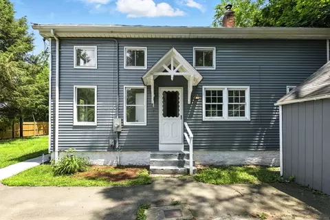 5 Church St #R, East Windsor, CT 06016