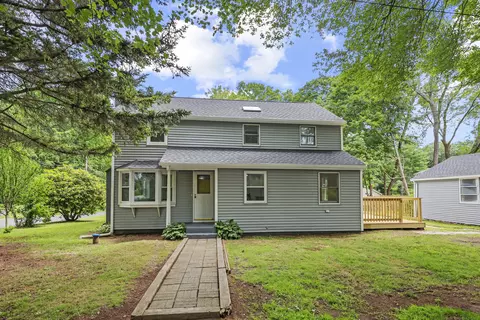 28 Meadow Trl, Coventry, CT 06238
