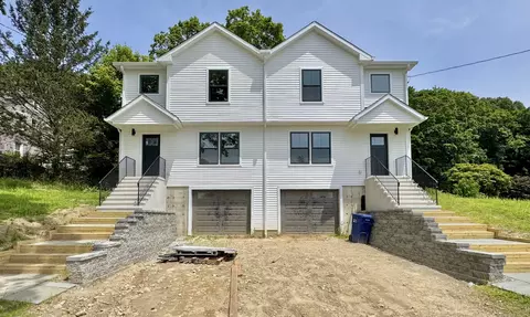 55 B Moulthrop St, Ansonia, CT 06401