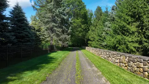 173 Adams Ln, New Canaan, CT 06840