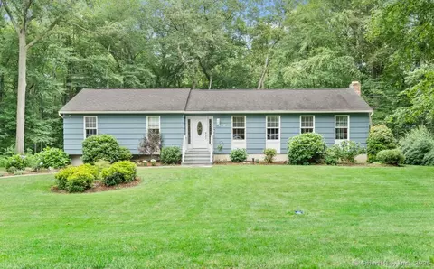 477 Skyline Dr, Orange, CT 06477