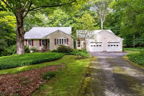 169 Wheeling Rd, Andover, CT 06232