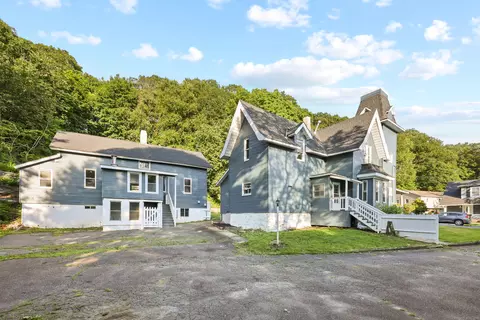 122 Oak St, Naugatuck, CT 06770