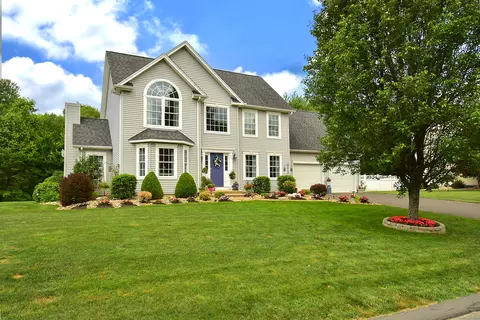 55 Hydrangea Ln, Suffield, CT 06078