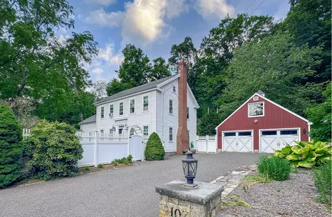 107 Berkshire Rd, Sandy Hook, CT 06482 photo 1