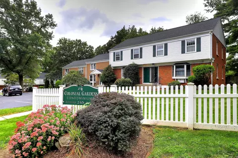 245 Sunnyridge Ave #2, Fairfield, CT 06824
