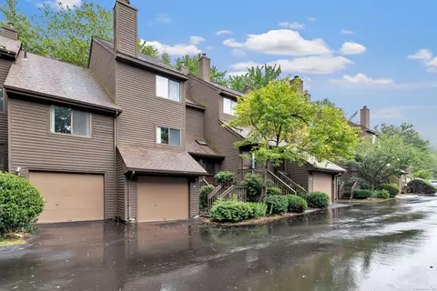 900 Mix Ave #23, Hamden, CT 06514