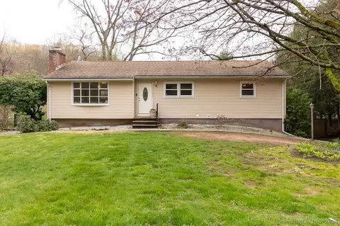 155 Park Dr, Berlin, CT 06037