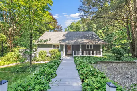 680 Wheelers Farms Rd, Milford, CT 06461