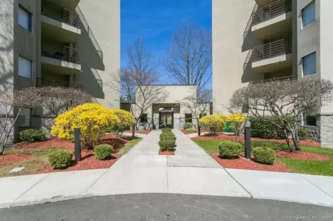 1204 Whitney Ave #511, Hamden, CT 06517