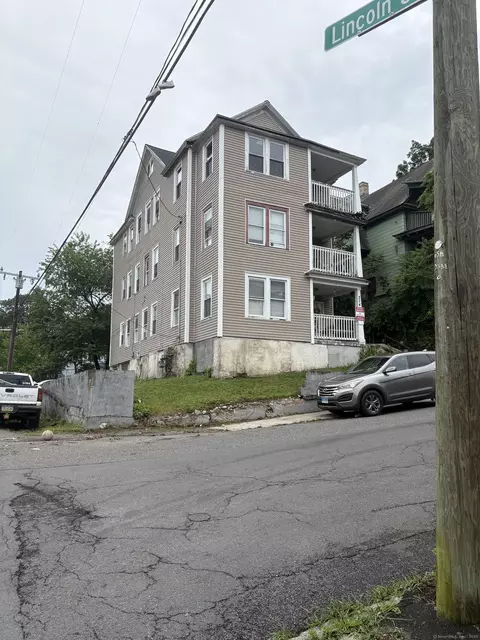 234 Plaza Ave, Waterbury, CT 06710