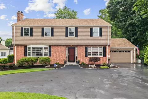 1182 N Main St, West Hartford, CT 06117