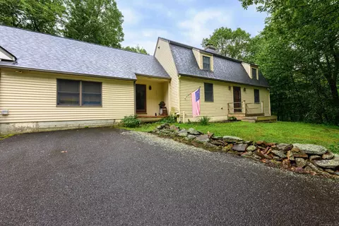43 Ralph Rd, Bethany, CT 06524