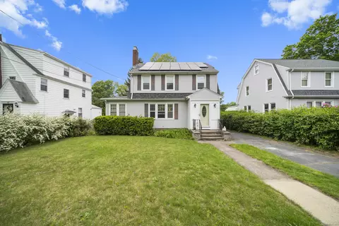 114 Kneeland Rd, New Haven, CT 06512