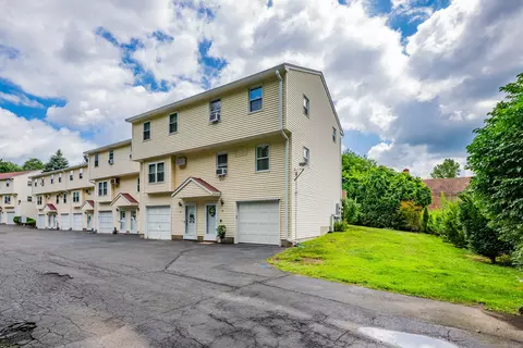 66 Atwood St #16, Plainville, CT 06062