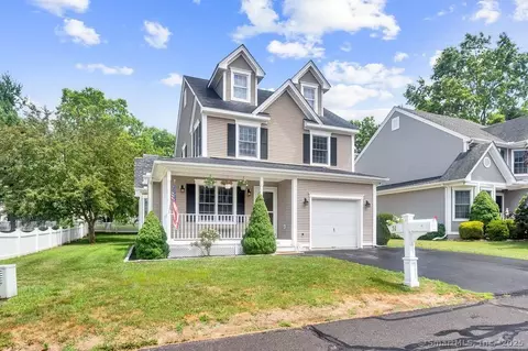 51 Olde Village Cir #51, Wallingford, CT 06492