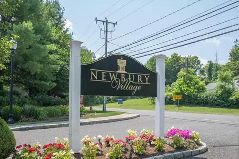 311 Still Water Cir #311, Brookfield, CT 06804