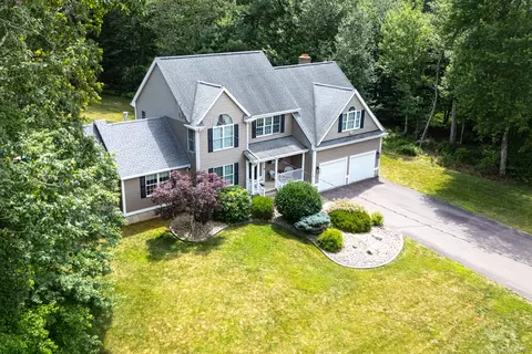132 Deerwood Rd, Tolland, CT 06084