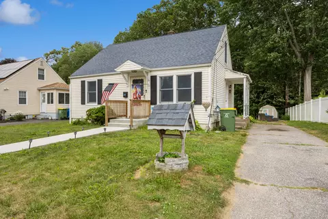 170 Celia Dr, Waterbury, CT 06705