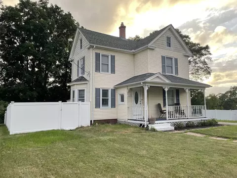 118 Glenwood St, Manchester, CT 06040