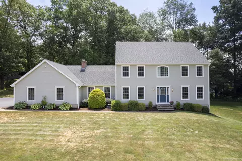 54 Round Hill Rd, Manchester, CT 06040