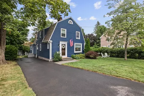 66 Concord St, West Hartford, CT 06119