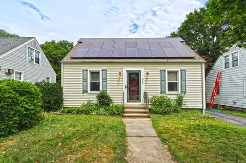 205 Lee St, West Haven, CT 06516