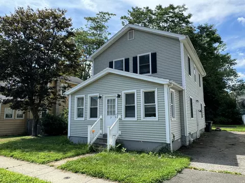 7 Pearl Hill St, Milford, CT 06460
