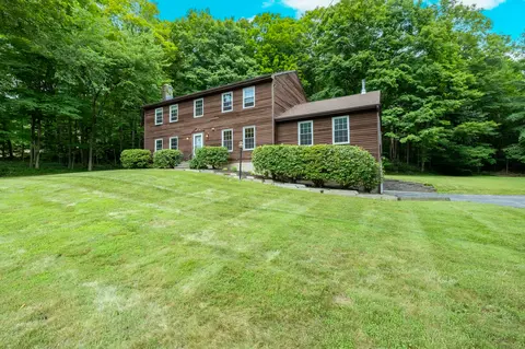 30 Park Rd, Oxford, CT 06478