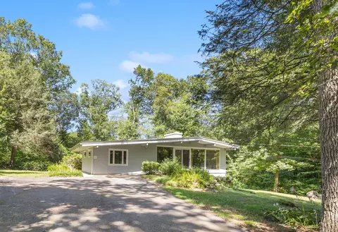 74 Woods Rd, Bethany, CT 06524
