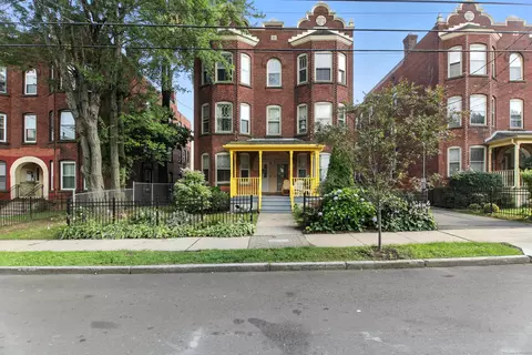 11 Mortson St, Hartford, CT 06106