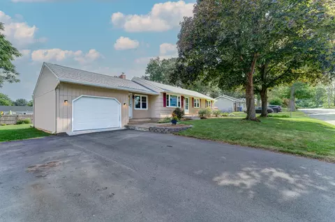 23 Sun St, Enfield, CT 06082