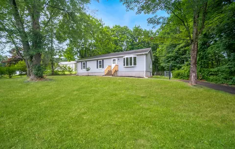 253 Cook Hill Rd, Wallingford, CT 06492