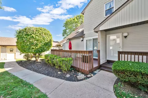 2 Spring Ct #A, Broad Brook, CT 06016