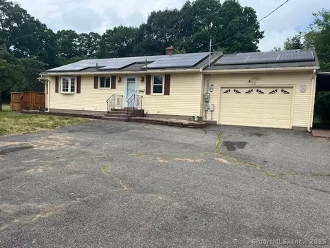 56 Gravel St, Meriden, CT 06450